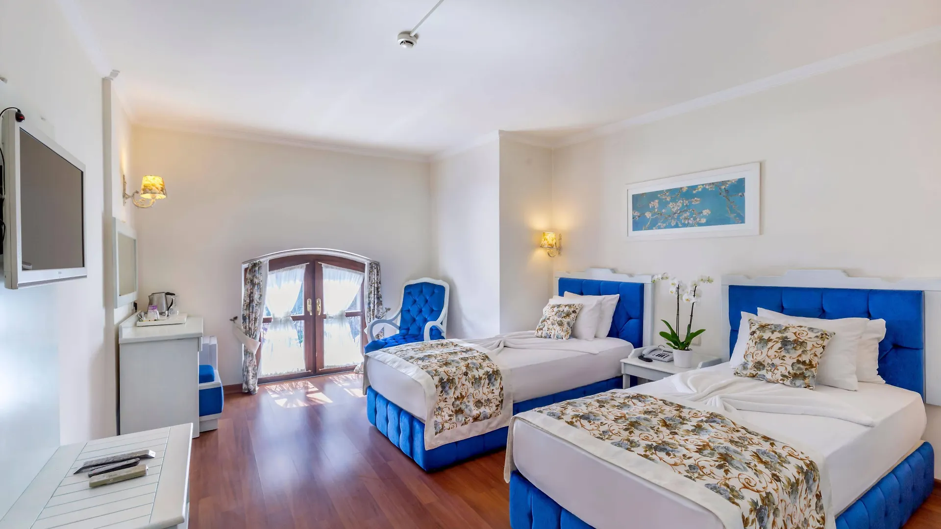 Adalya Port Hotel Antália 4*,